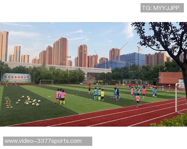 我爱足球报名活动开启啦快来加入我们一起享受足球的乐趣与激情 我爱足球报名活动开启啦快来加入我们一起享受足球的乐趣与激情